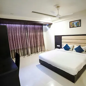 ** Hotel Suryansh India