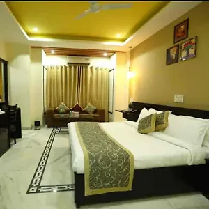 *** Hotel Rajwada & Club India